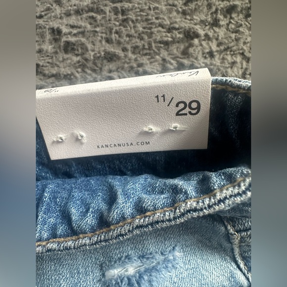 NWT KanCan high waist distressed denim jean shorts, women’s size 11/29 - Picture 3 of 5